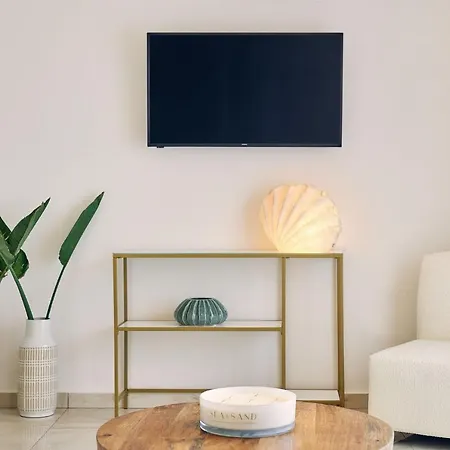 Apartment Blush & Crema *